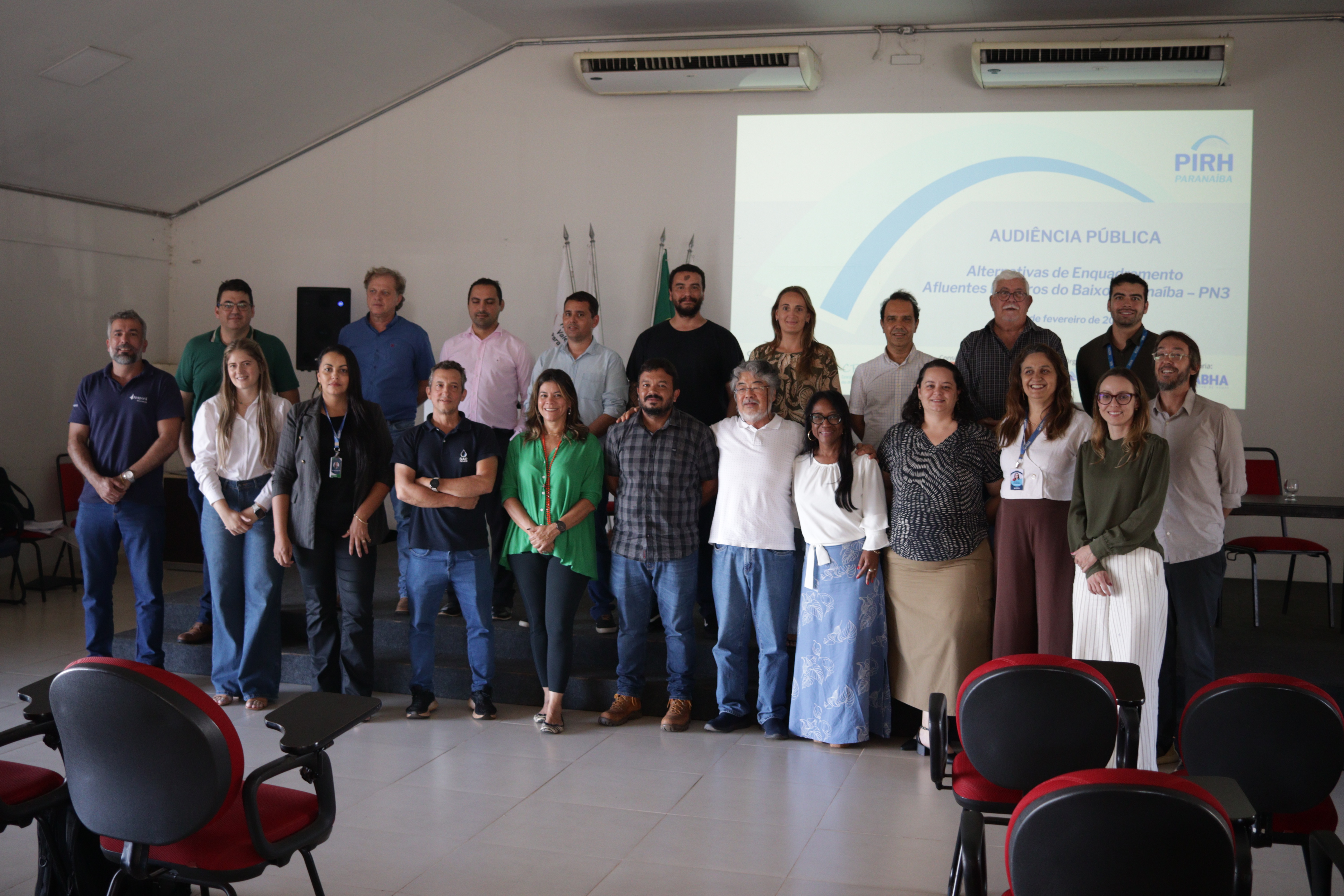 Com participação da [...]